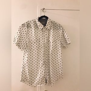 MEN SHORT SLEEVE BUTTON SHIRT
